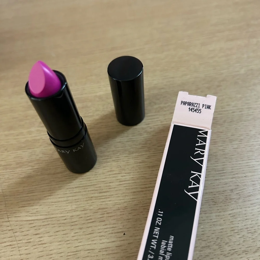 Mary Kay Pink Lipstick Glossy Finish